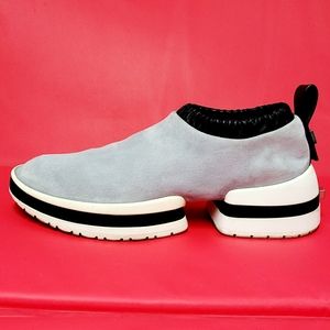 Stuart Weitzman SW 612 Premium Leather Womens Luxury Slip On Sneakers size 5.5